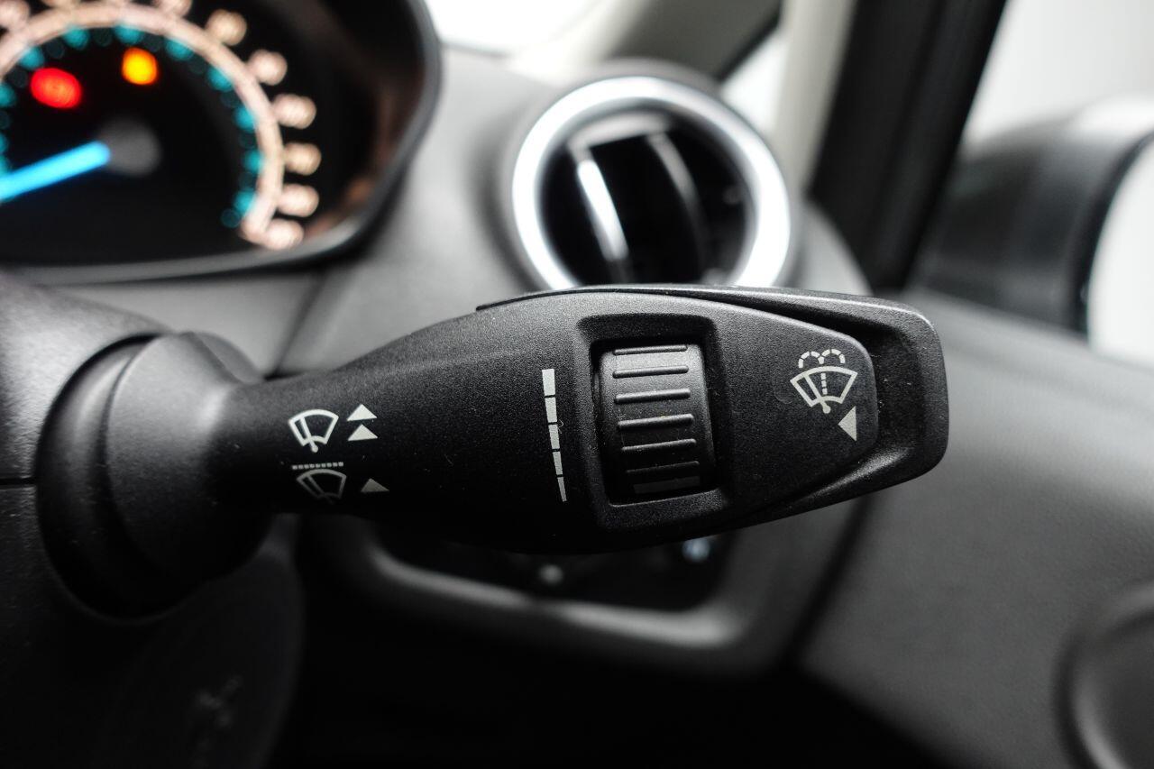 Ford Fiesta - Image 46