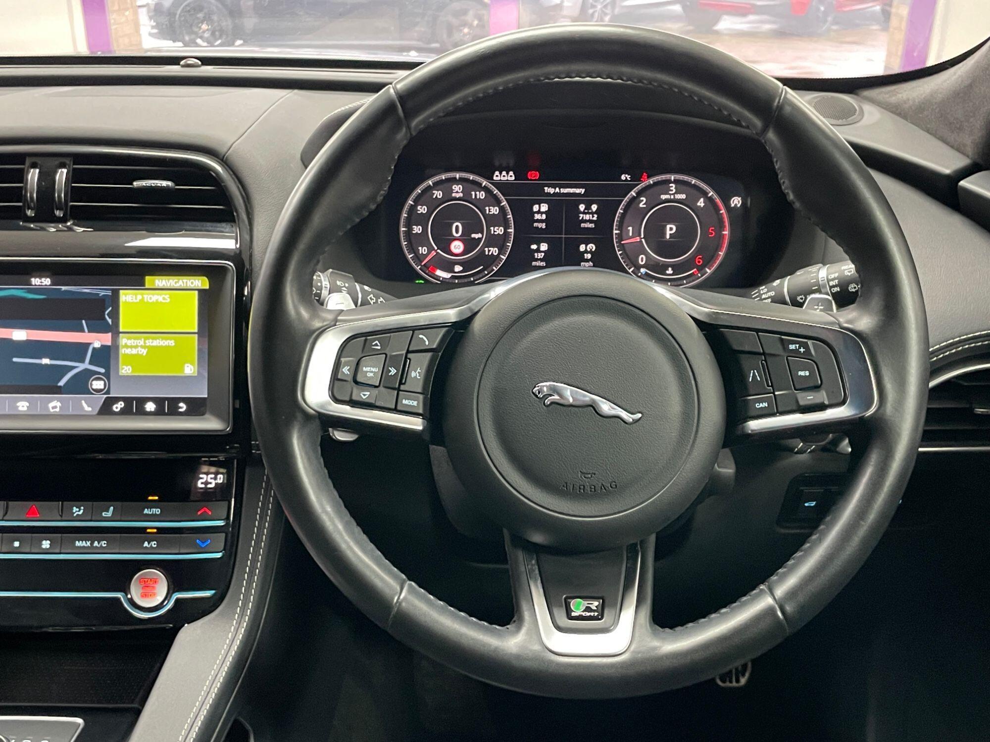 Jaguar F-Pace - Image 33