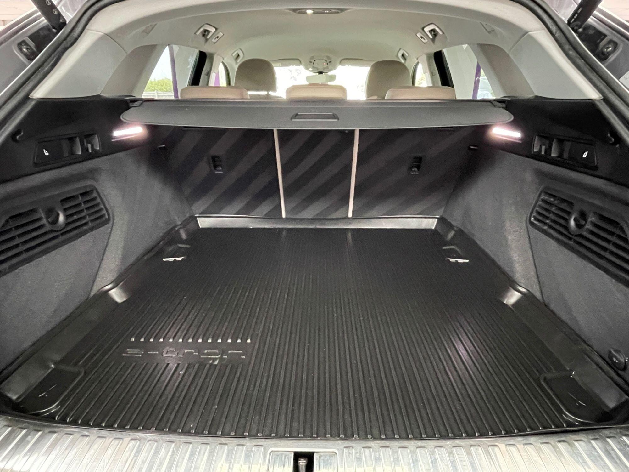 Audi E-Tron - Image 17