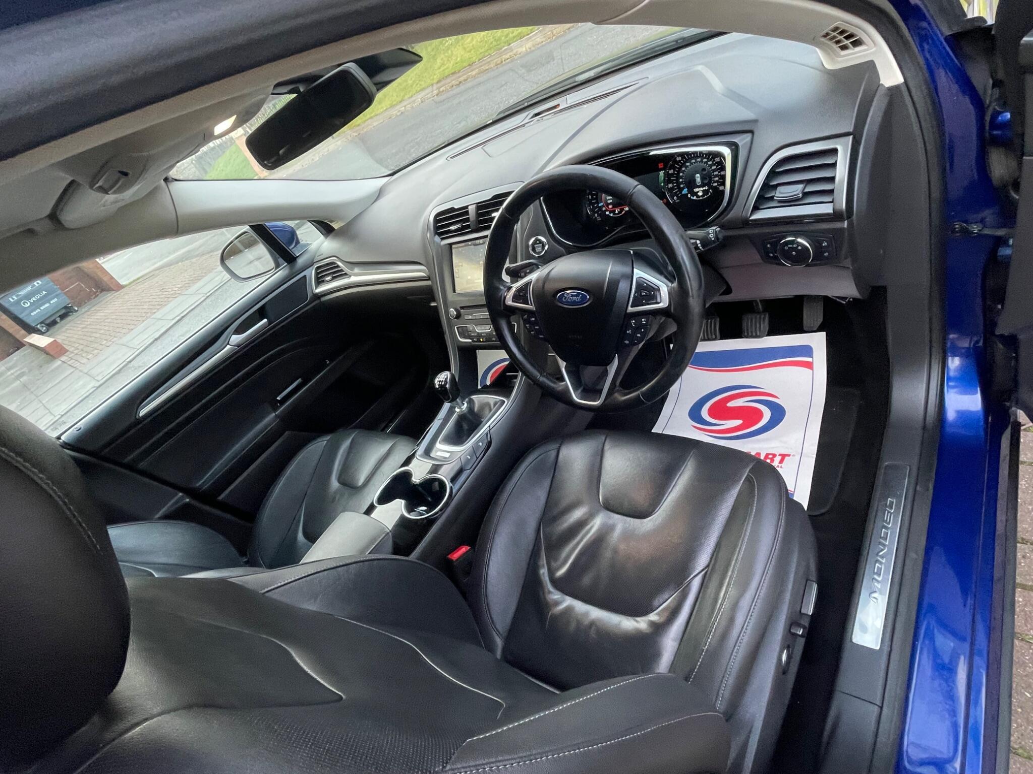 Ford Mondeo - Image 49