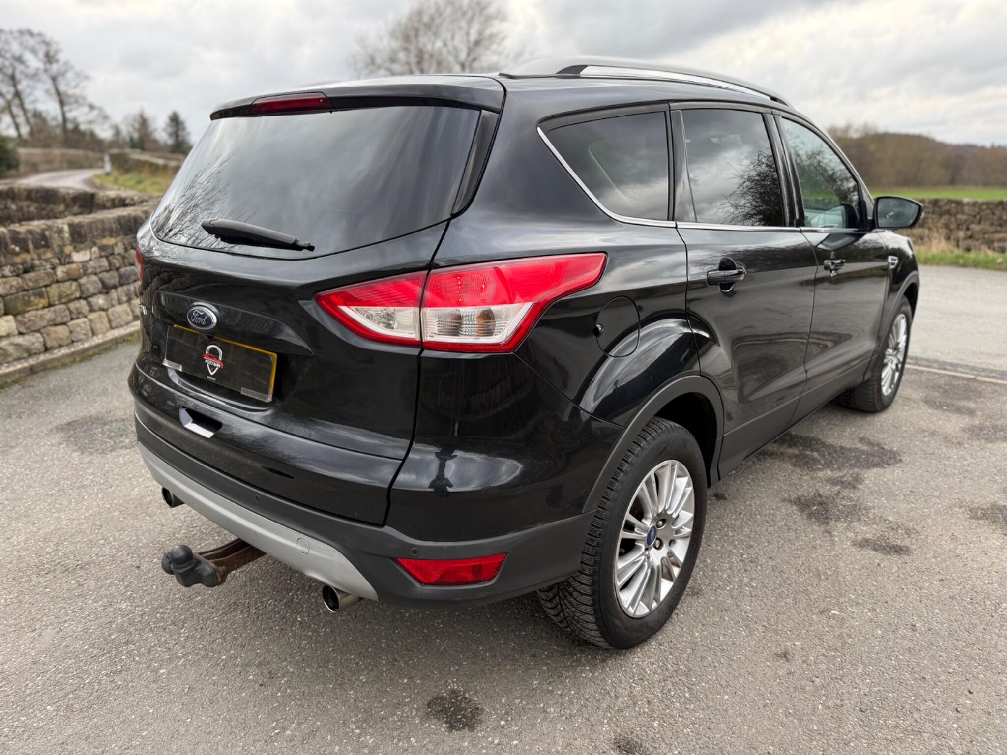 Ford Kuga - Image 11