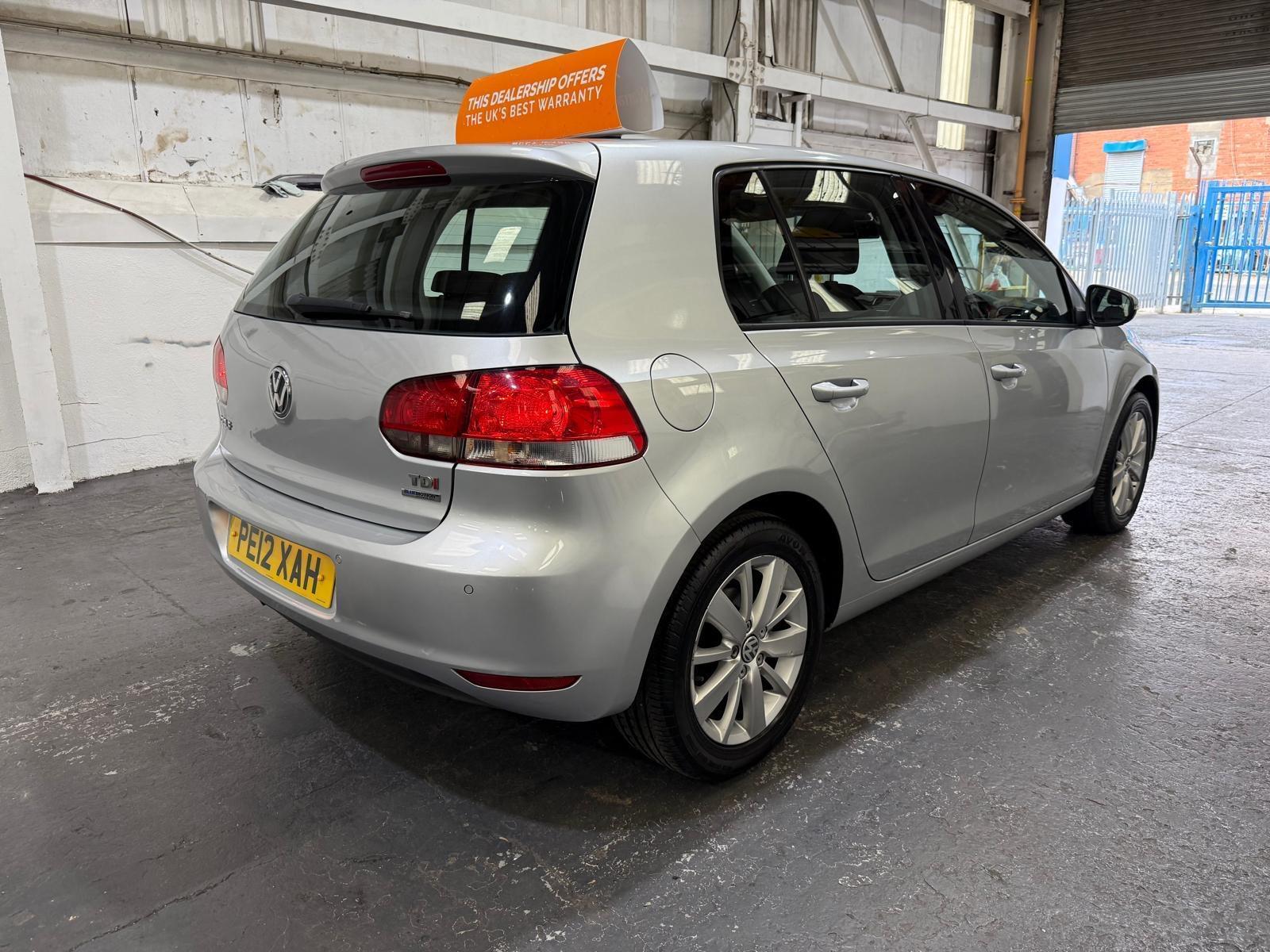 Volkswagen Golf - Image 6