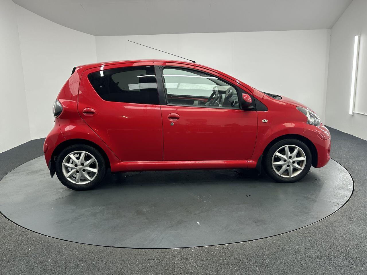 Toyota Aygo - Image 11