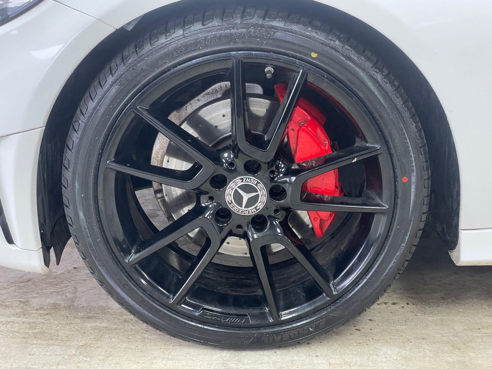 Mercedes C-Class - Image 18