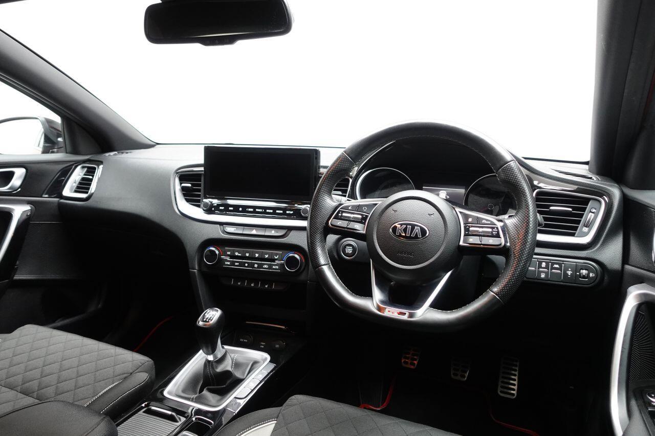 Kia ProCeed - Image 15