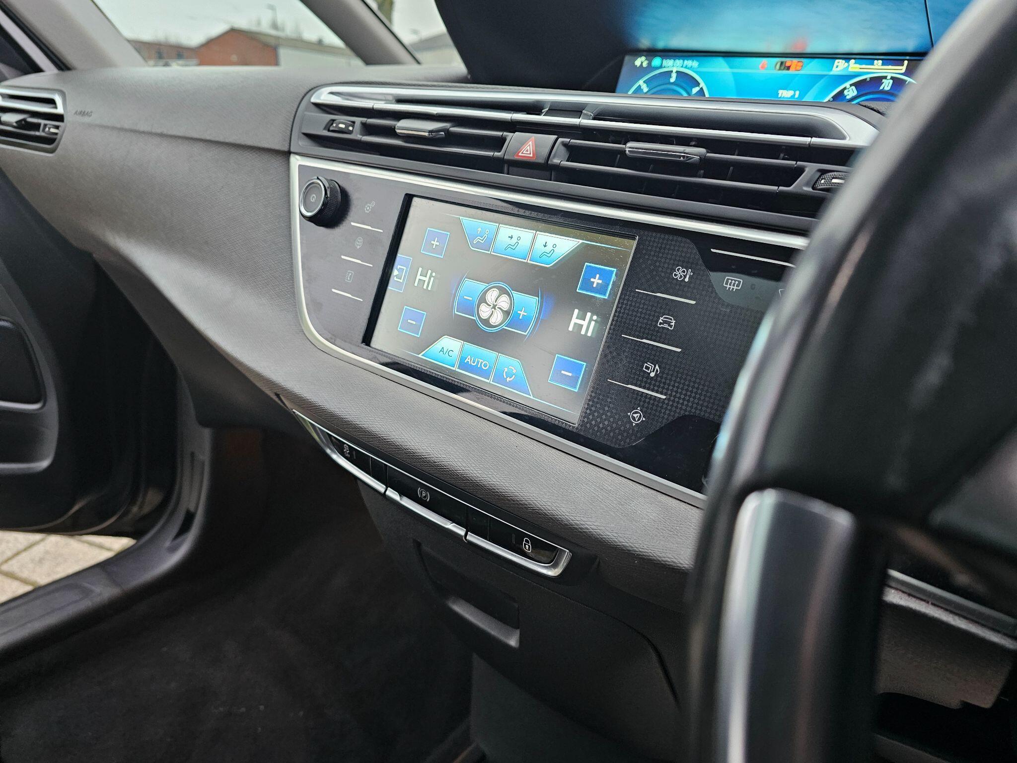 Citroen Grand C4 Picasso - Image 23
