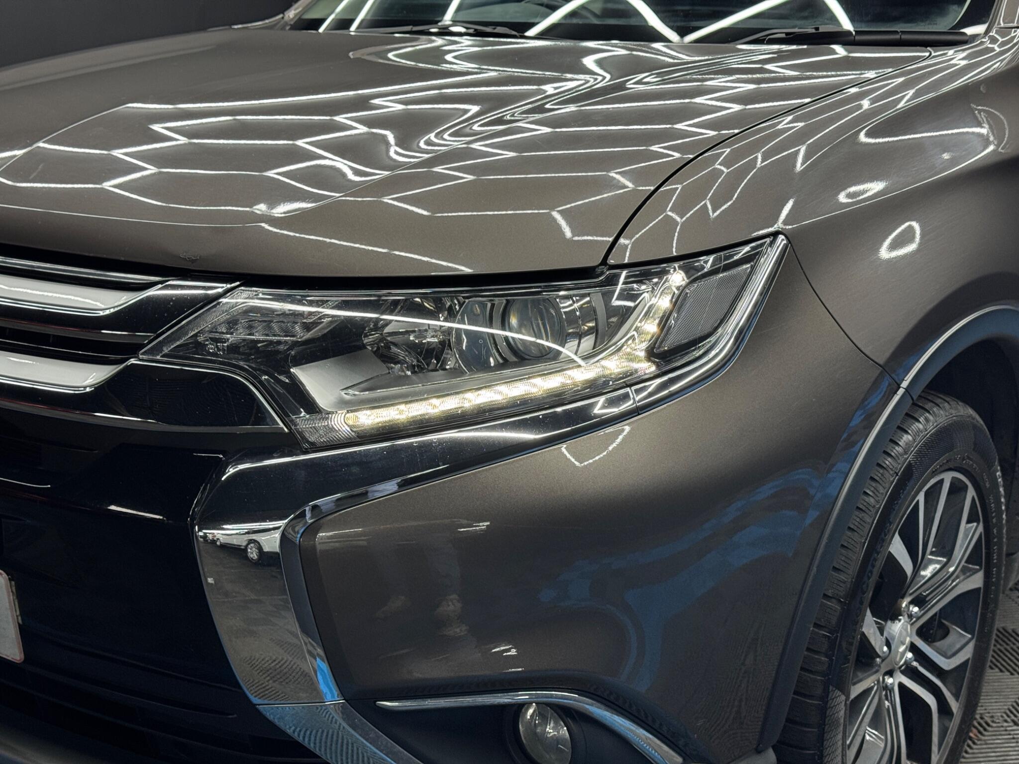 Mitsubishi Outlander - Image 38