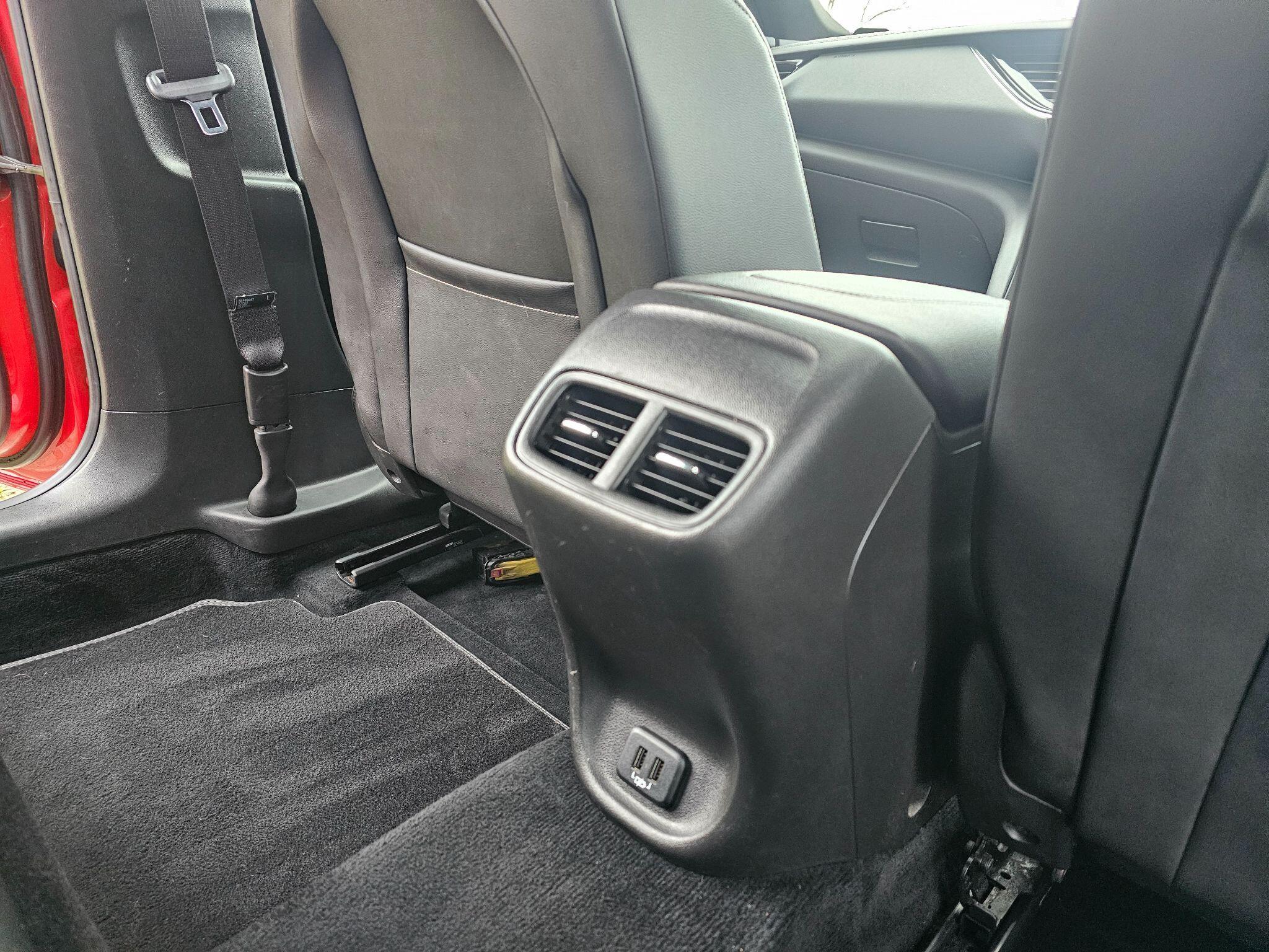 Vauxhall Insignia - Image 25