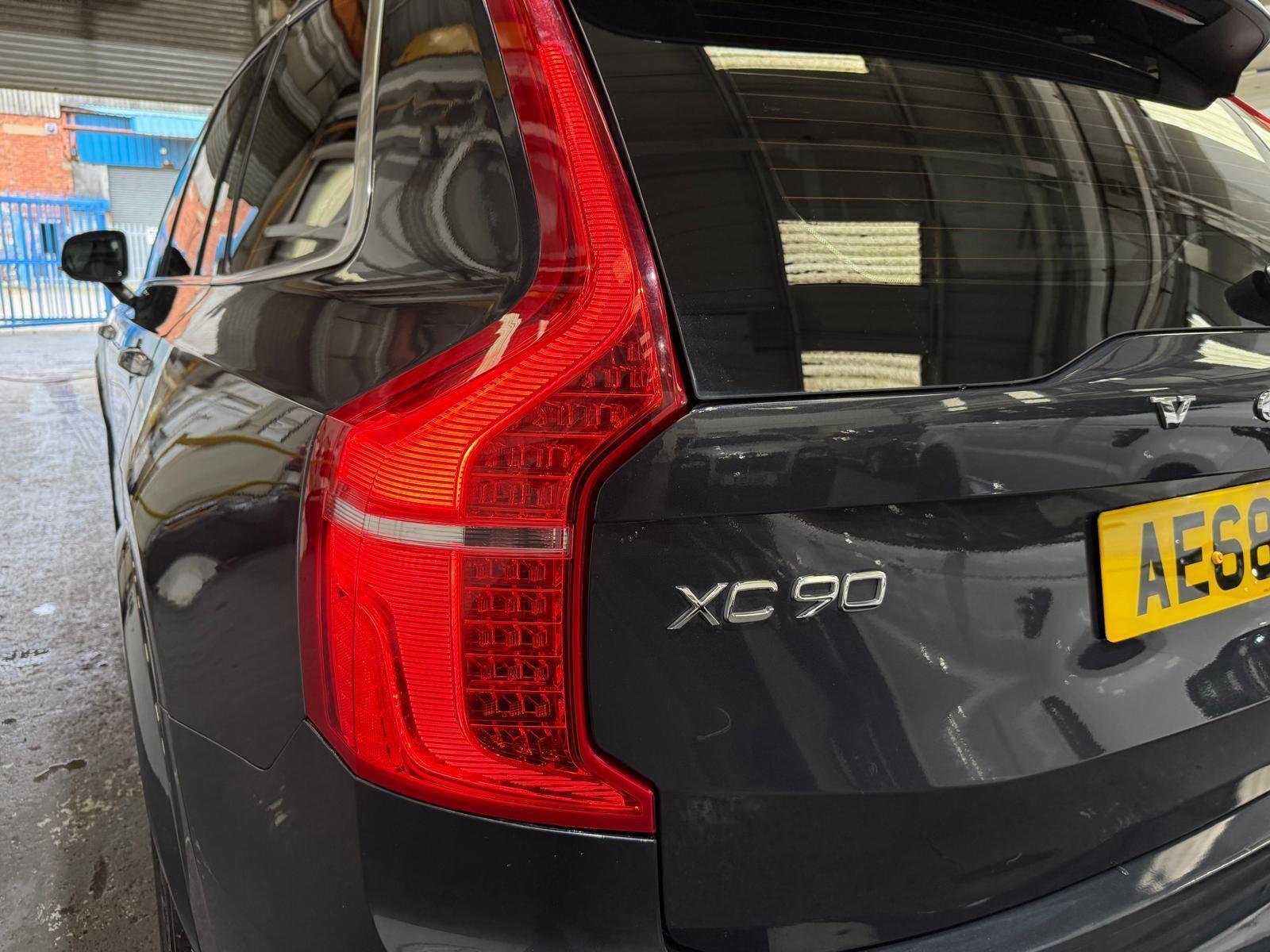 Volvo XC90 - Image 26