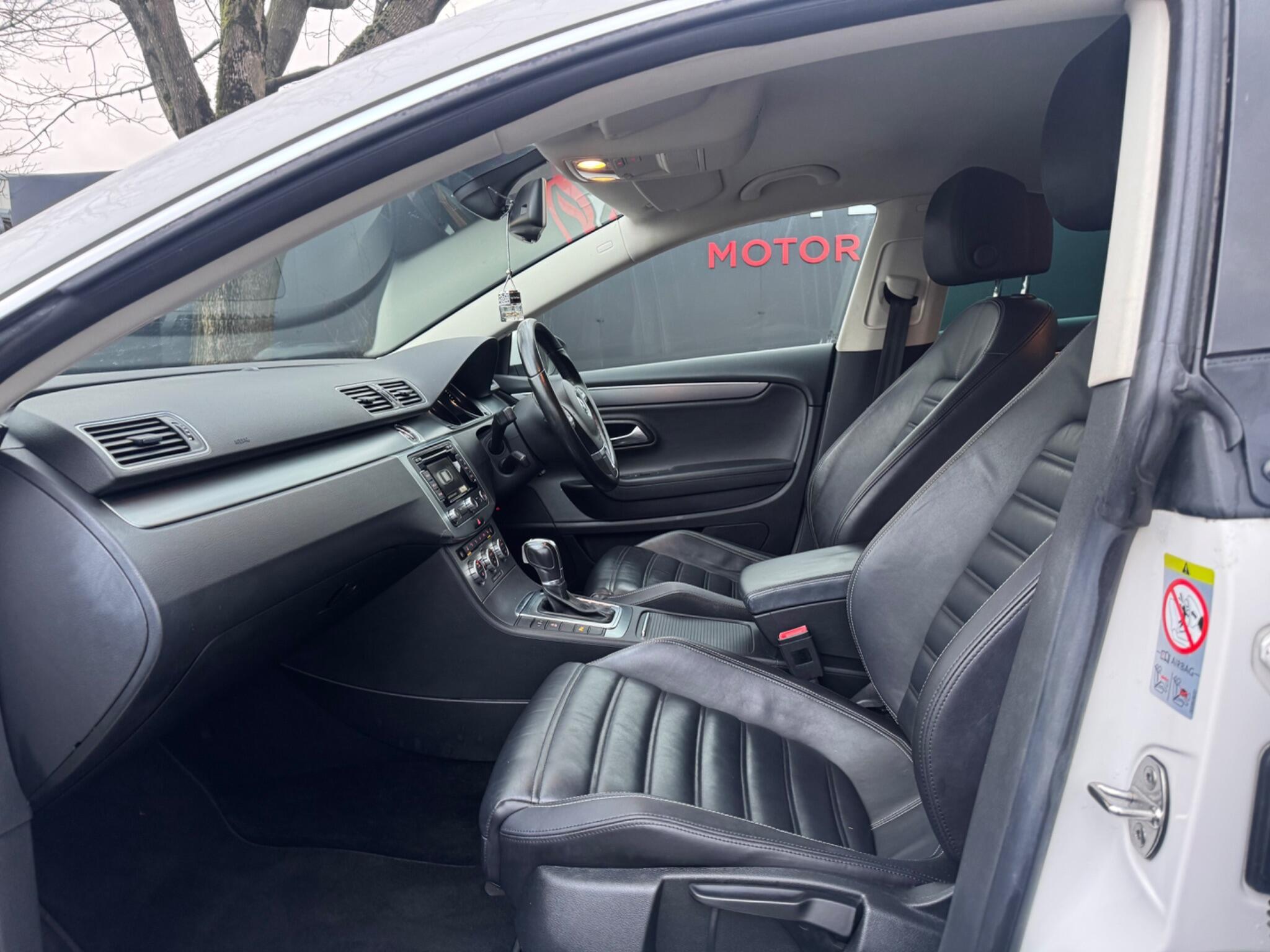 Volkswagen CC - Image 13