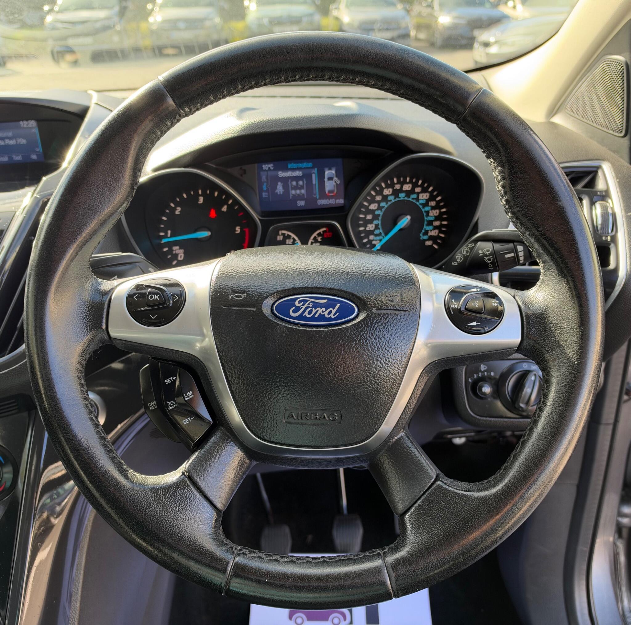 Ford Kuga - Image 19