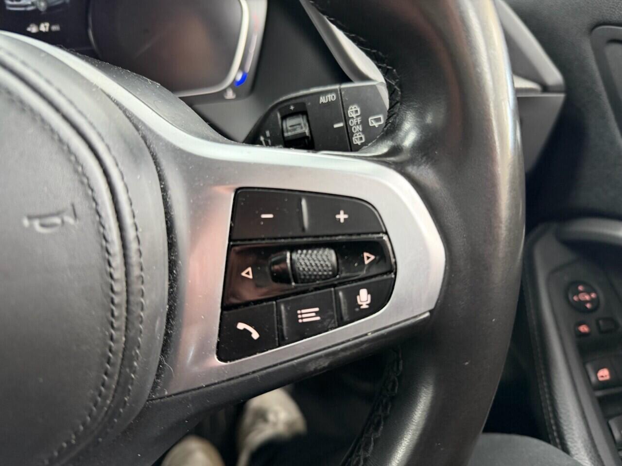 BMW 1 Series - Image 28