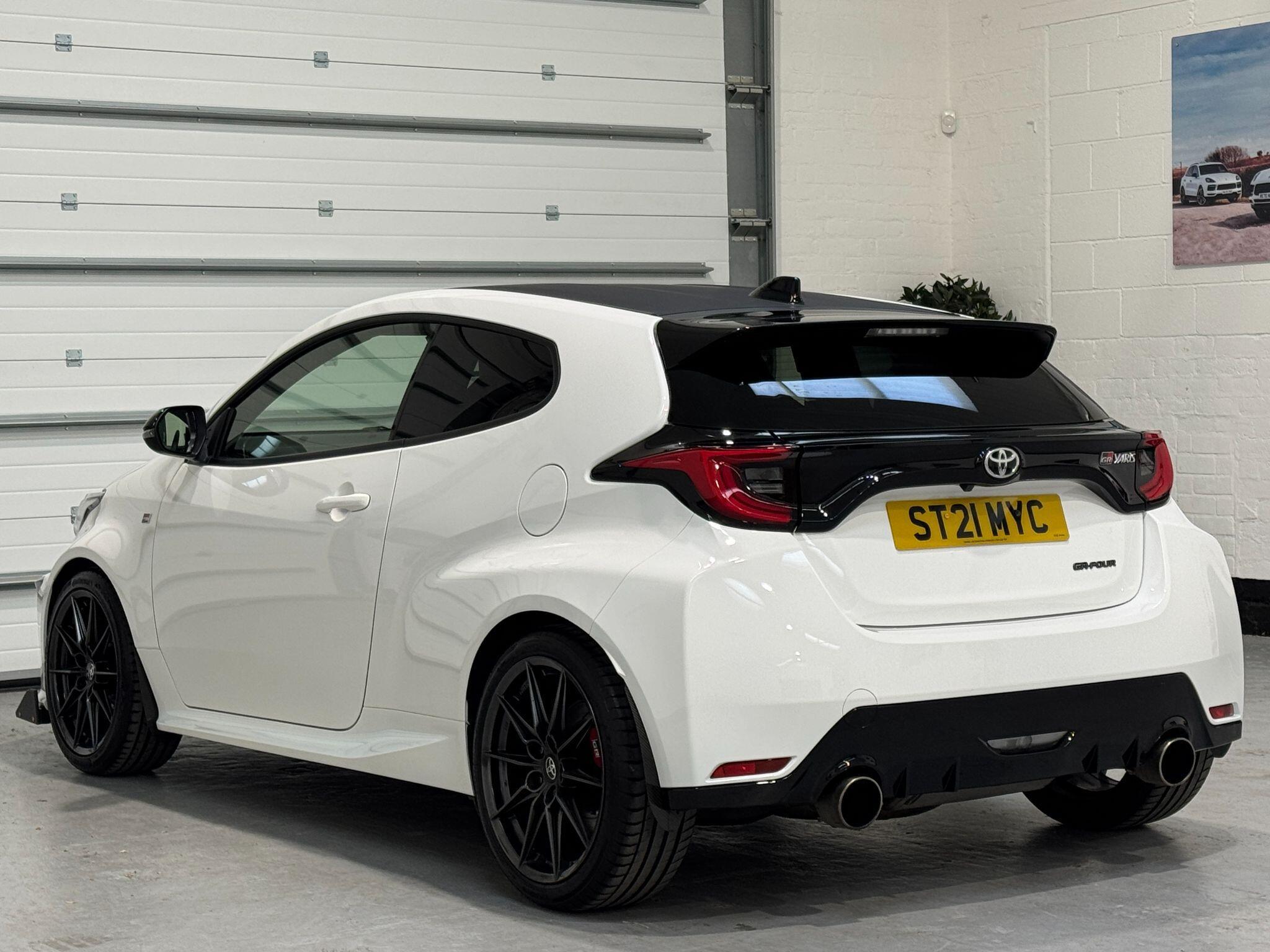 Toyota Yaris - Image 15