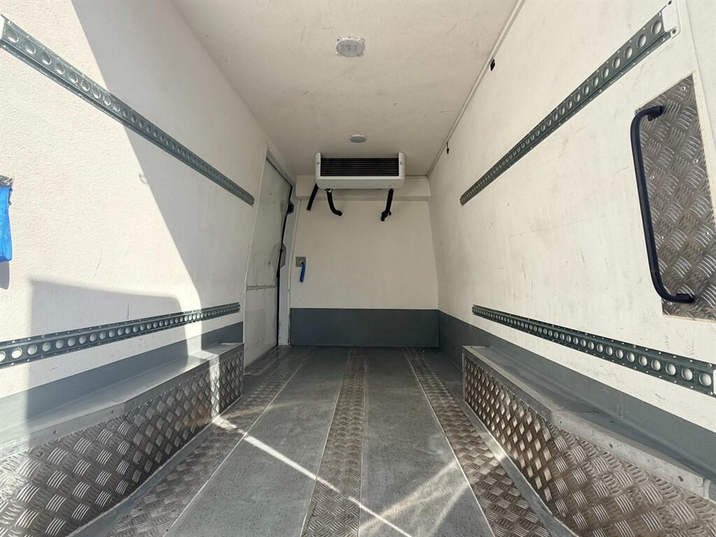 Mercedes Sprinter - Image 7