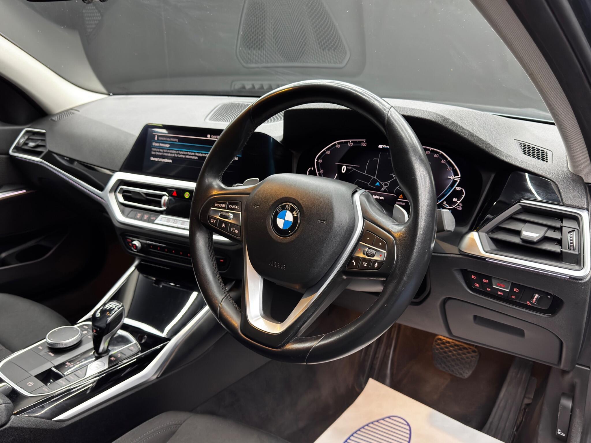 BMW 3 Series - Image 9
