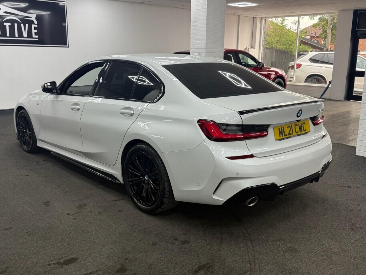 BMW 3 Series - Image 10