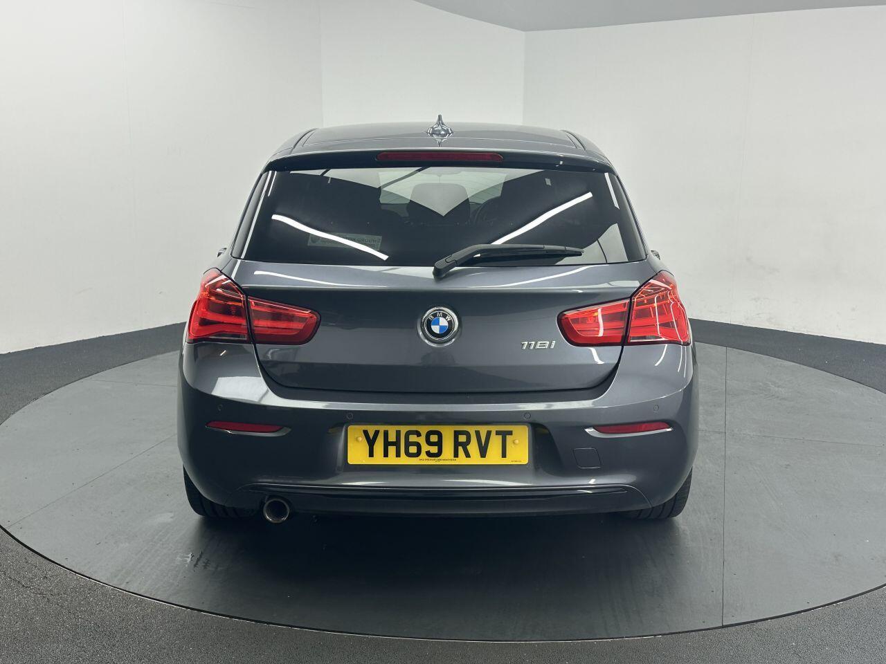 BMW 1 Series - Image 9