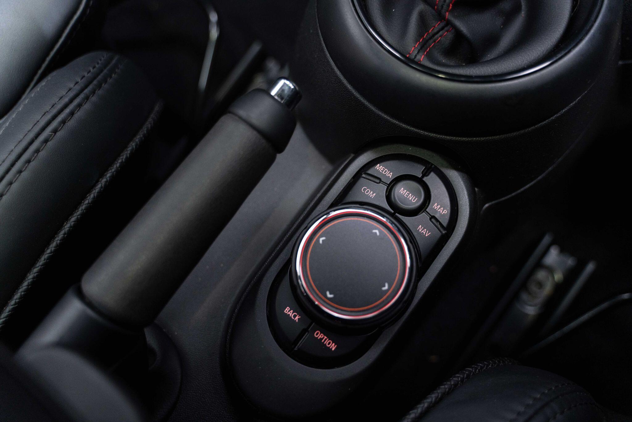 MINI Hatch - Image 3