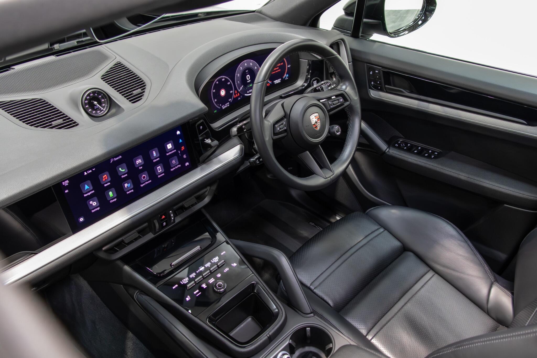 Porsche Cayenne - Image 11