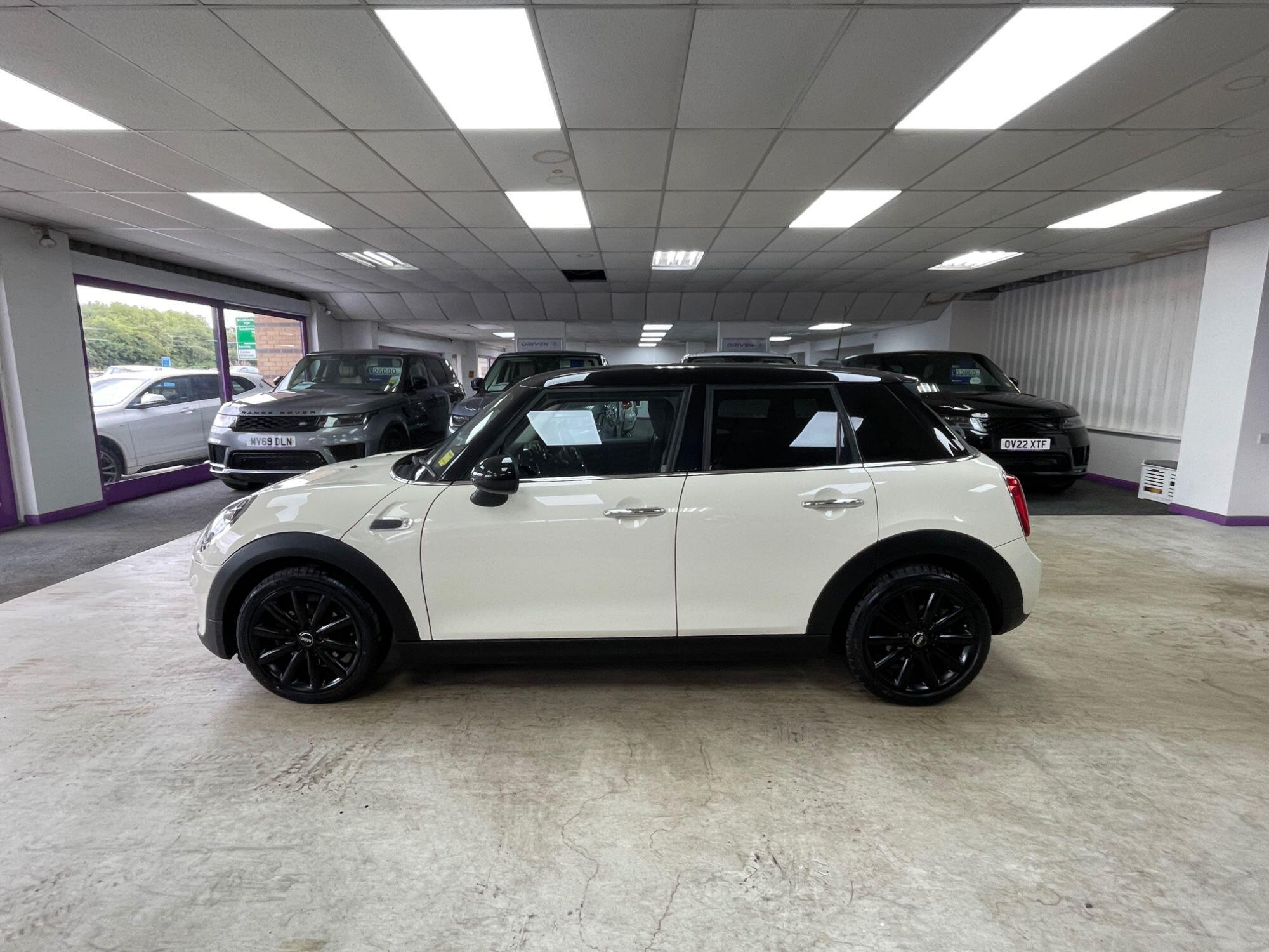 MINI HATCH COOPER - Image 13