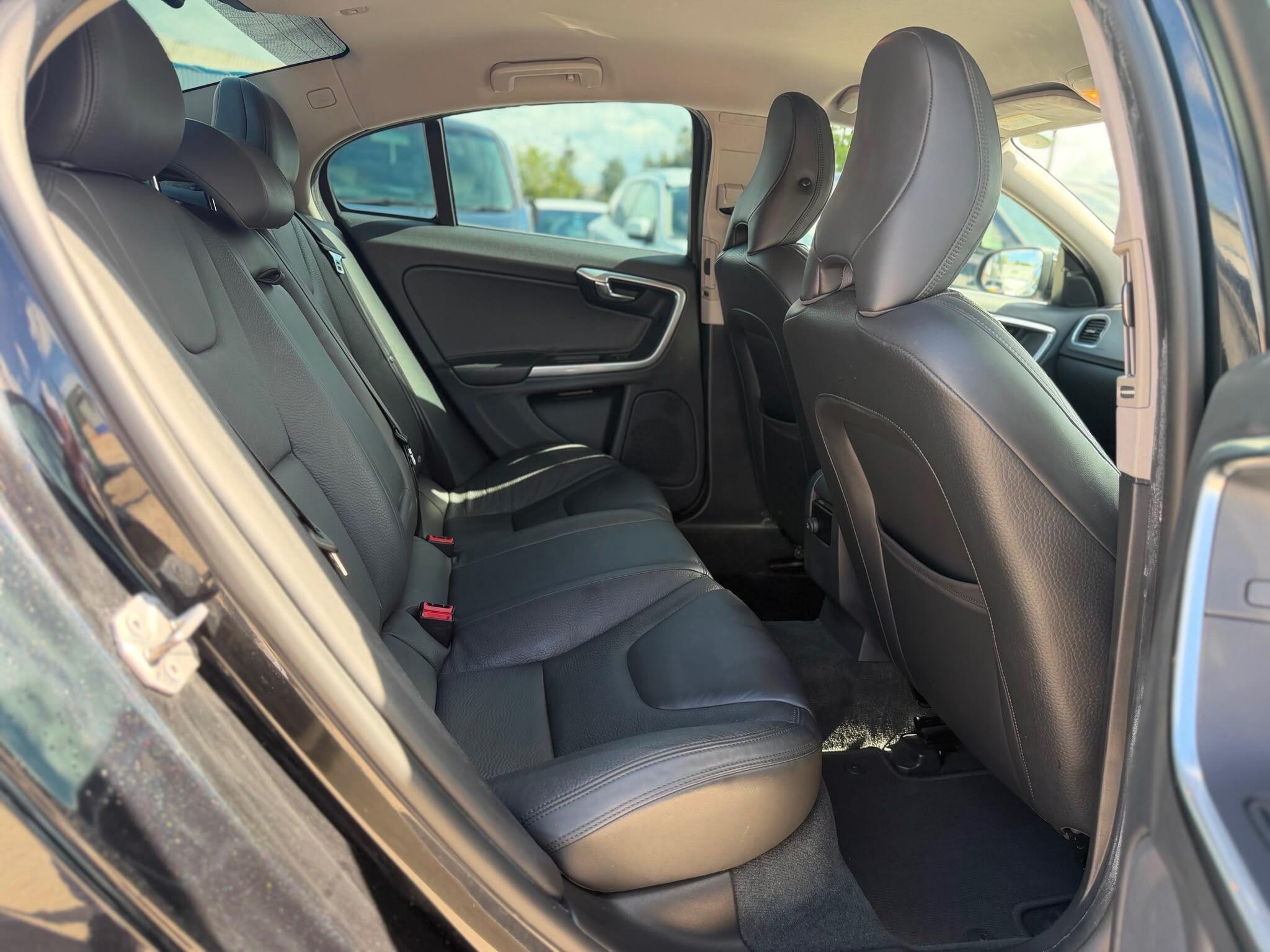 Volvo S60 - Image 15