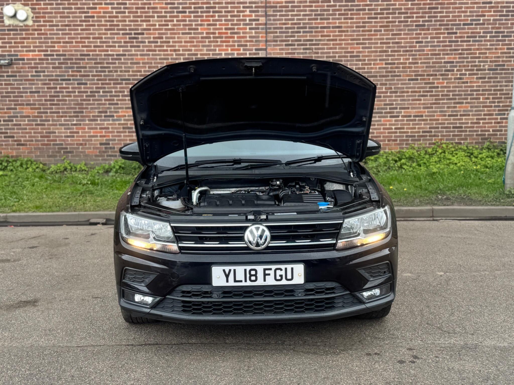 Volkswagen Tiguan - Image 19