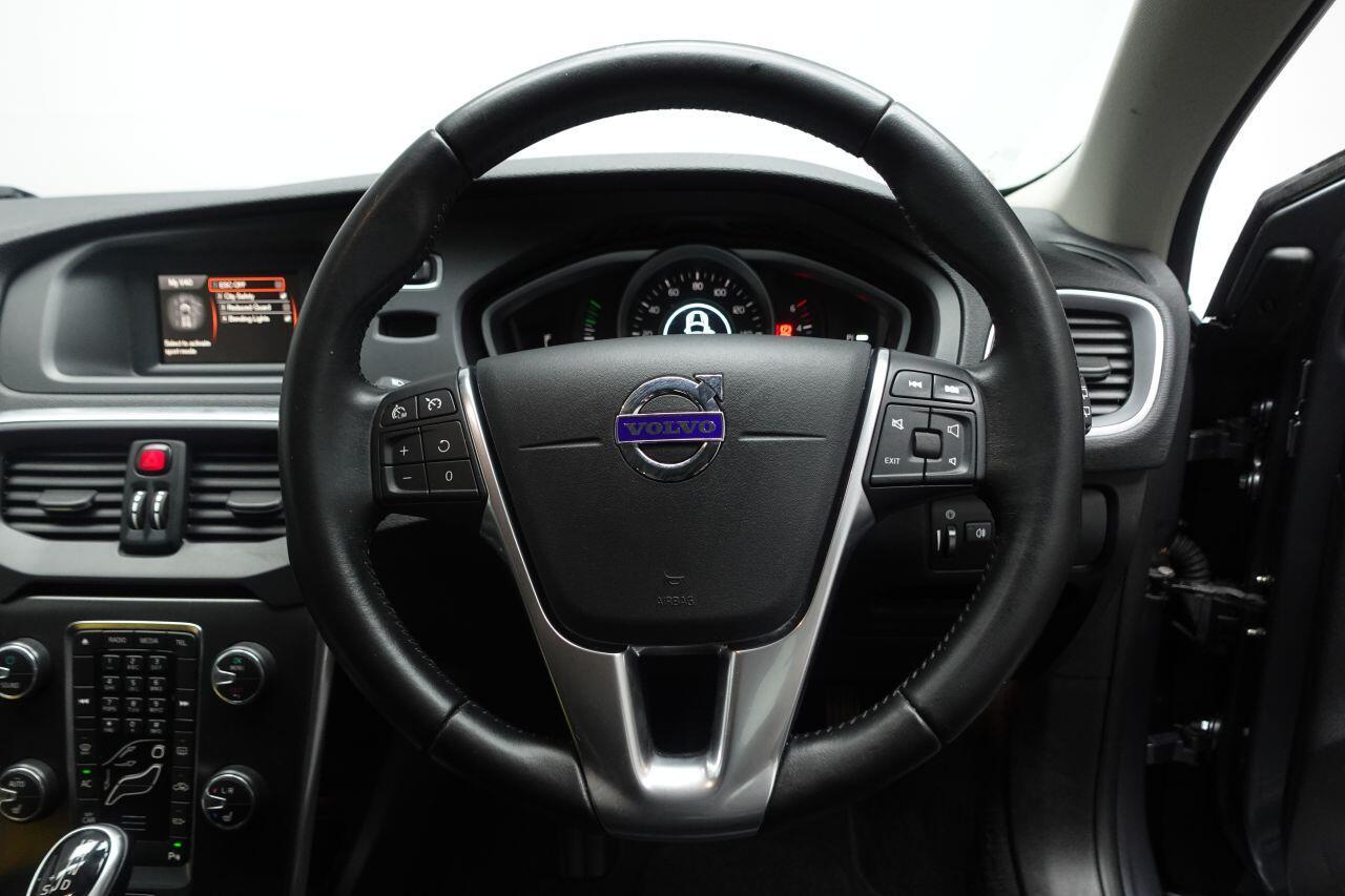 Volvo V40 CROSS COUNTRY - Image 30