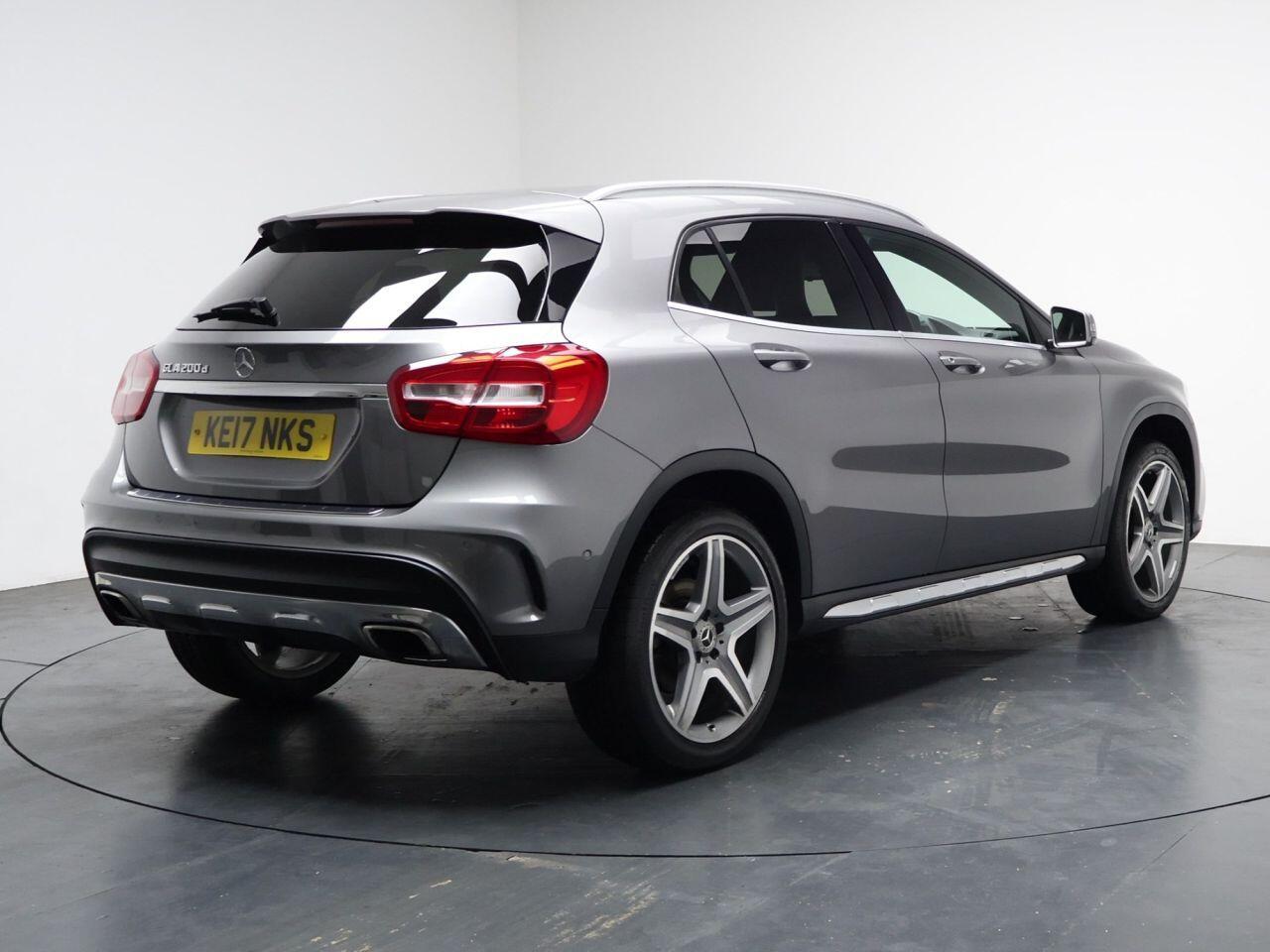 Mercedes-benz GLA - Image 12