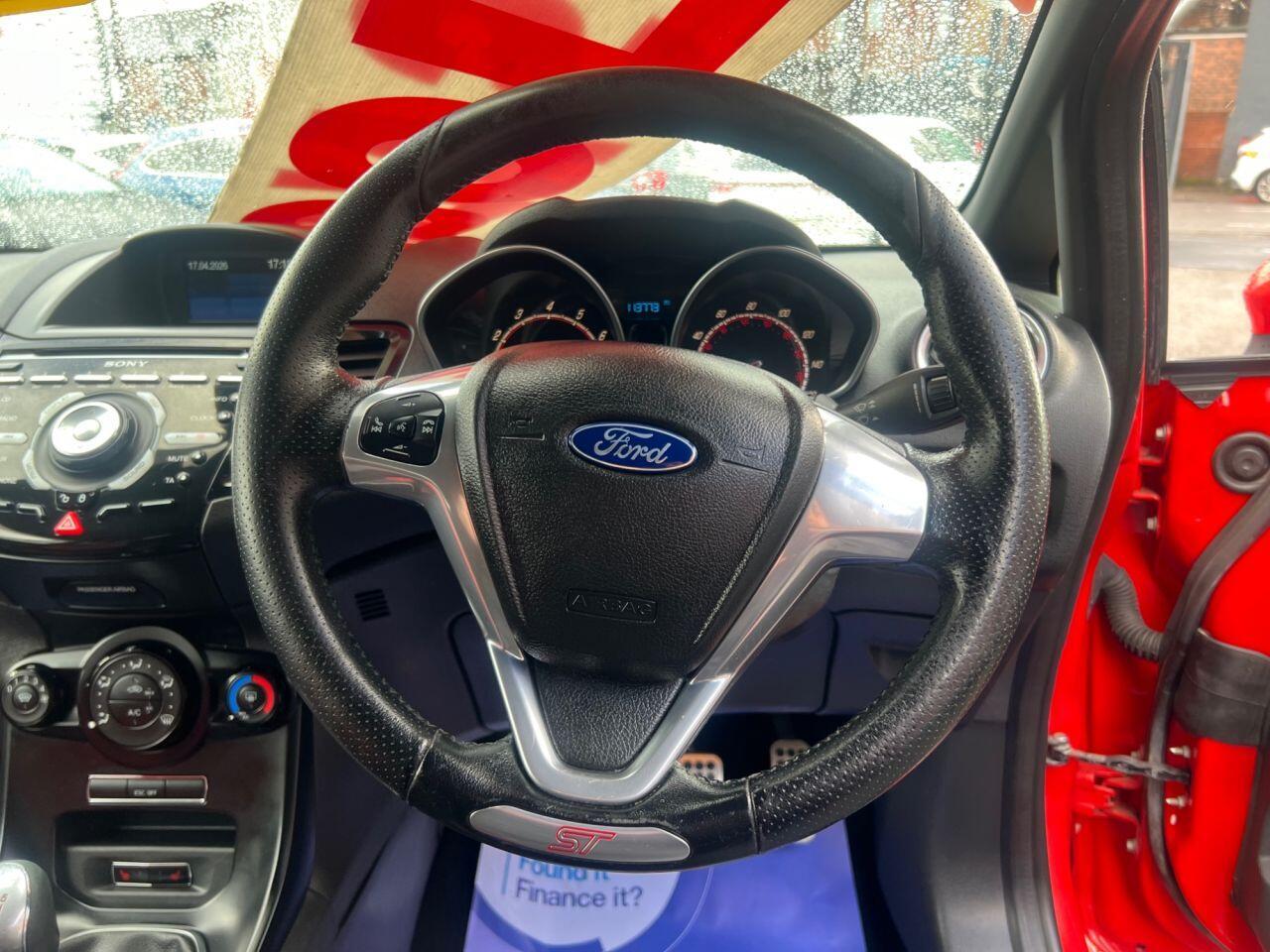 Ford Fiesta - Image 22