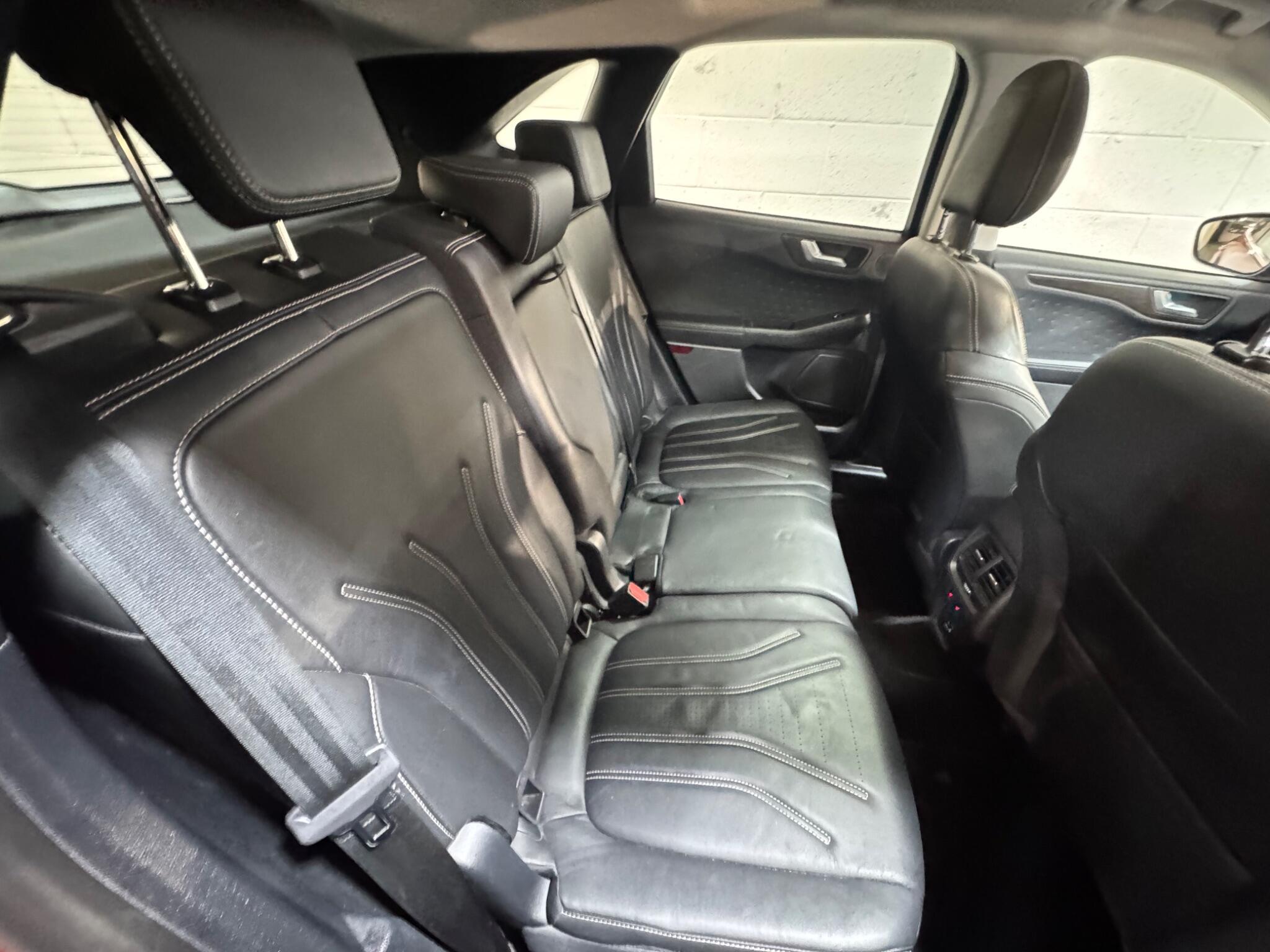 Ford Kuga - Image 13