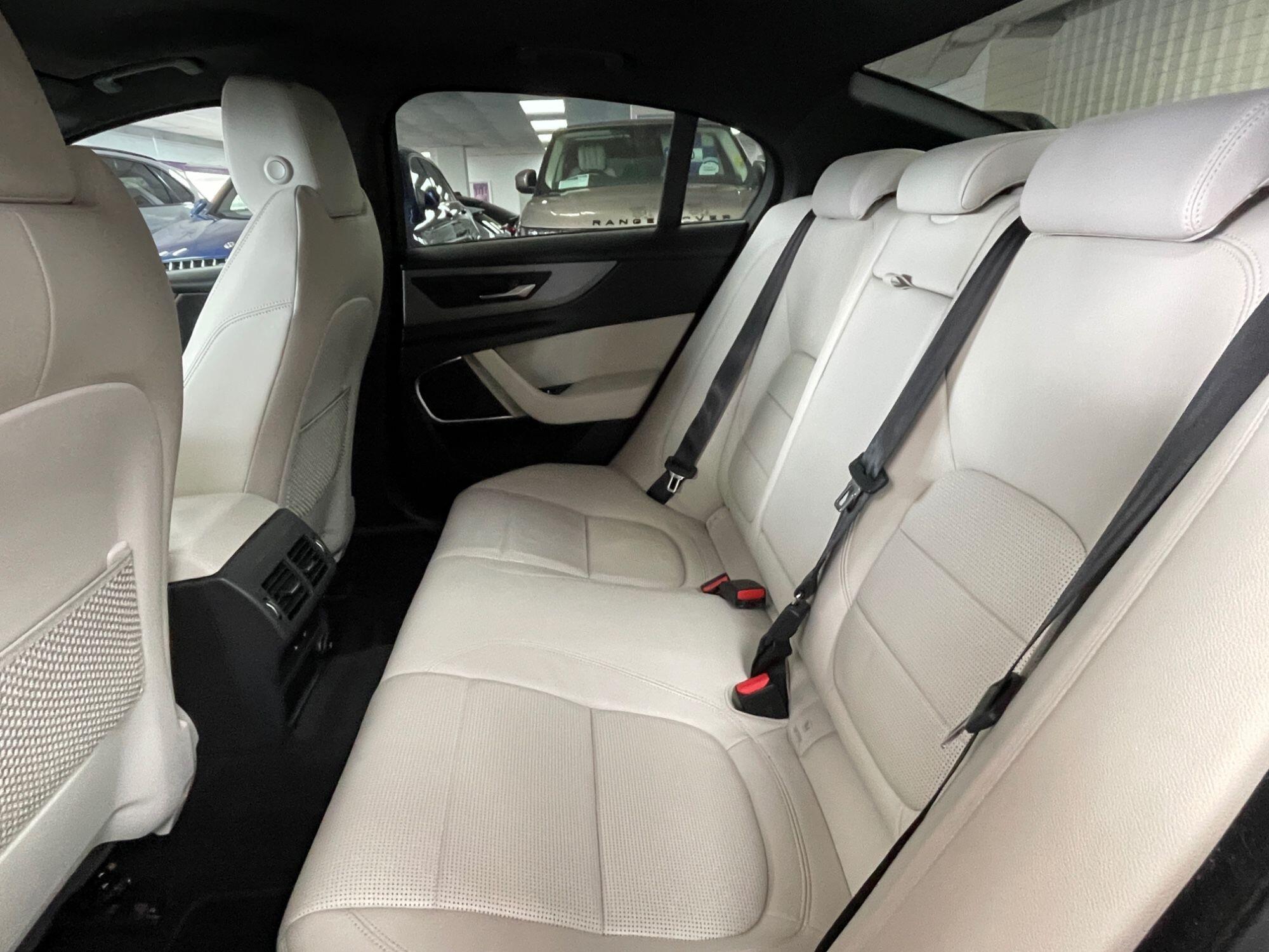Jaguar XE - Image 30