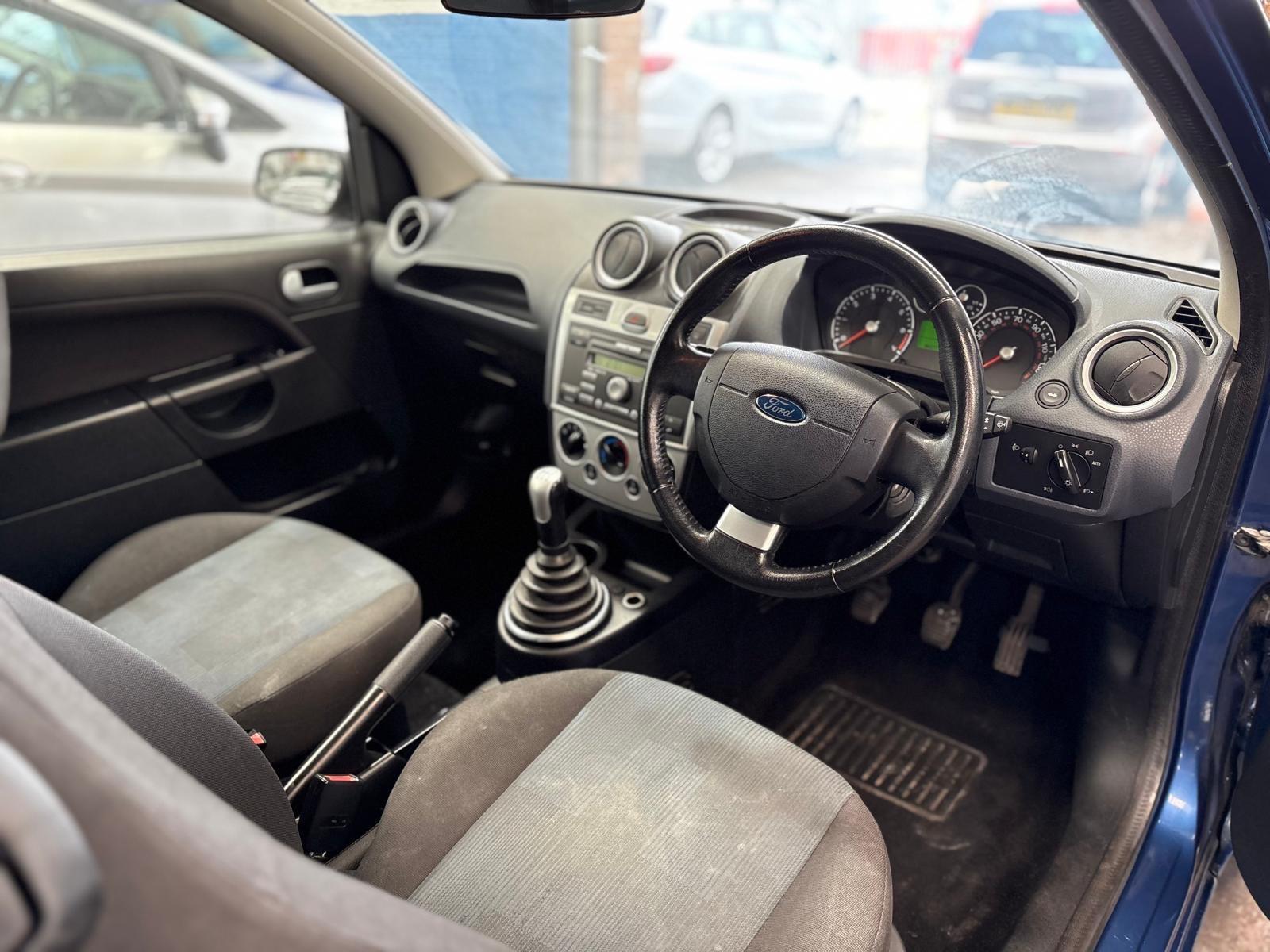 Ford Fiesta - Image 7