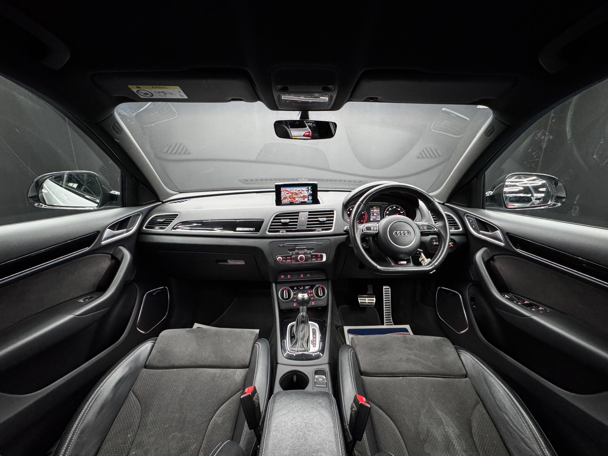 Audi Q3 - Image 16