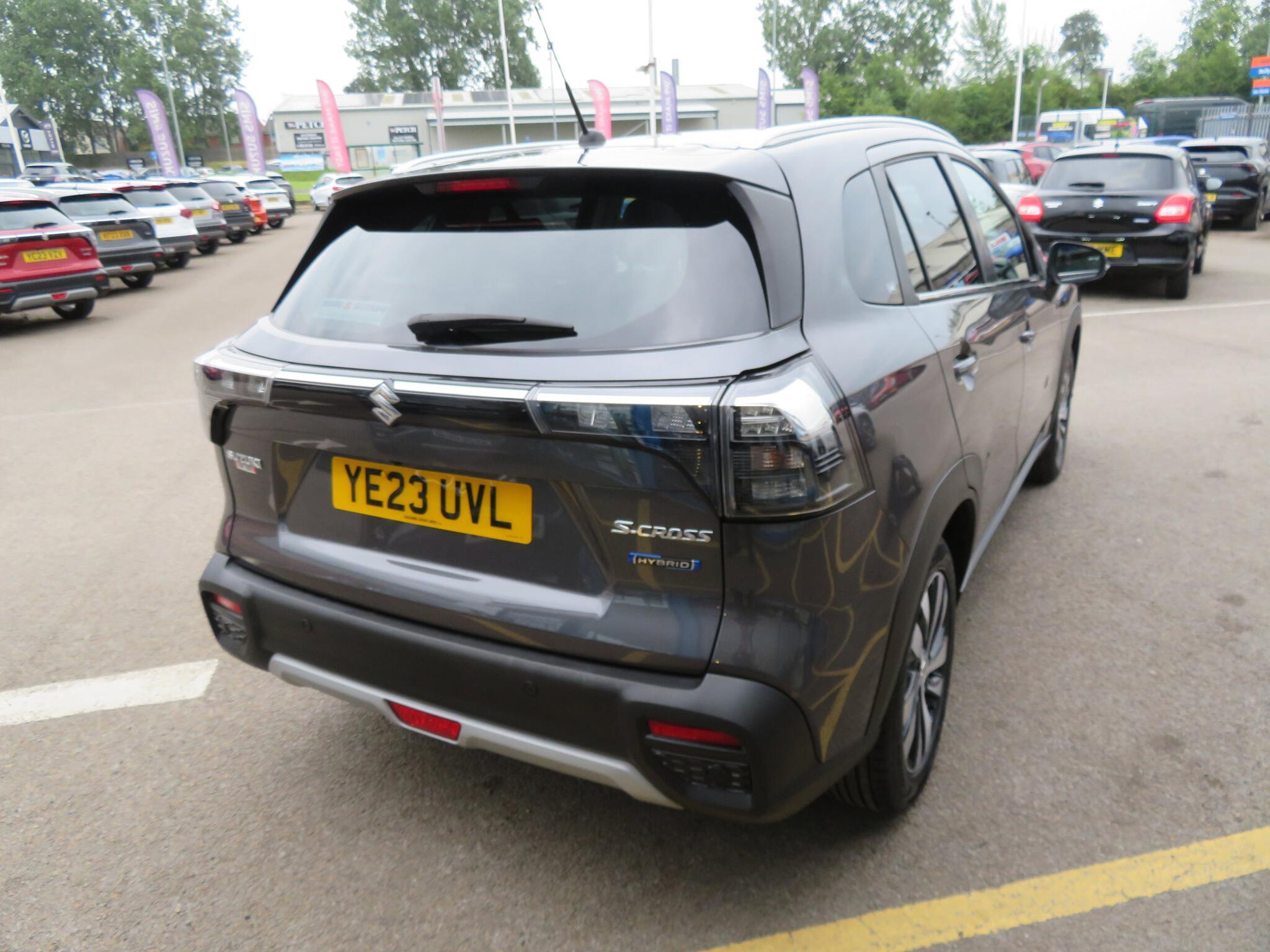 Suzuki S-Cross - Image 9