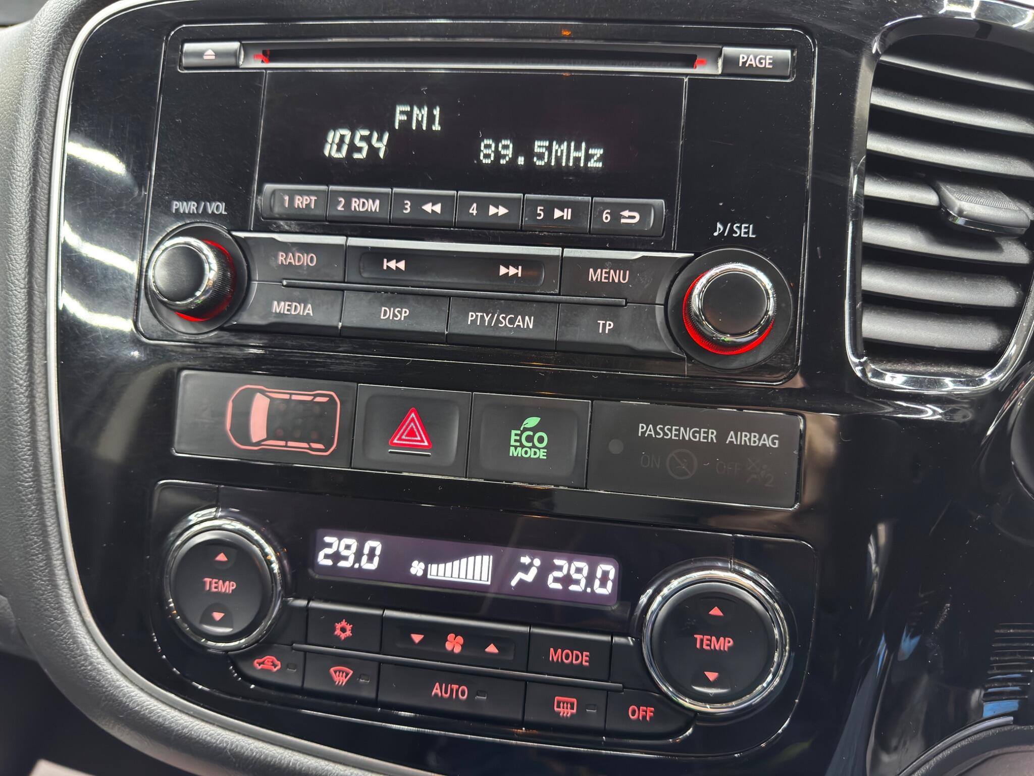 Mitsubishi Outlander - Image 27