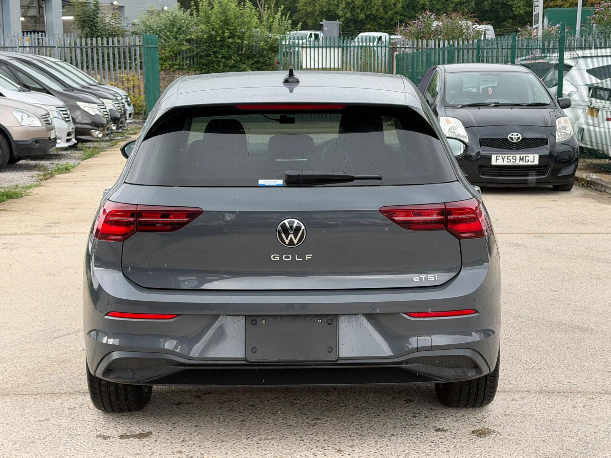 Volkswagen Golf - Image 5