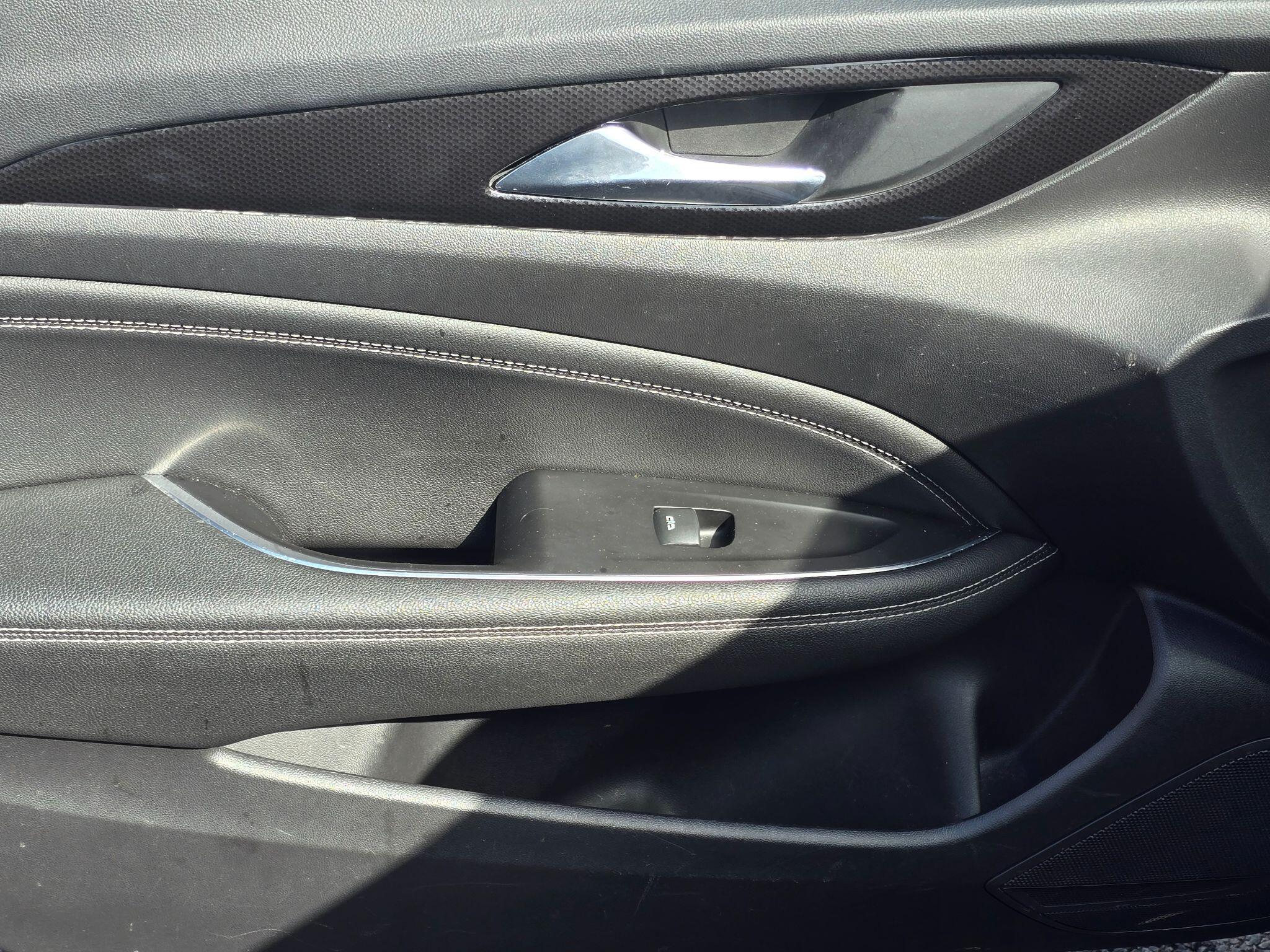 Vauxhall Insignia - Image 38