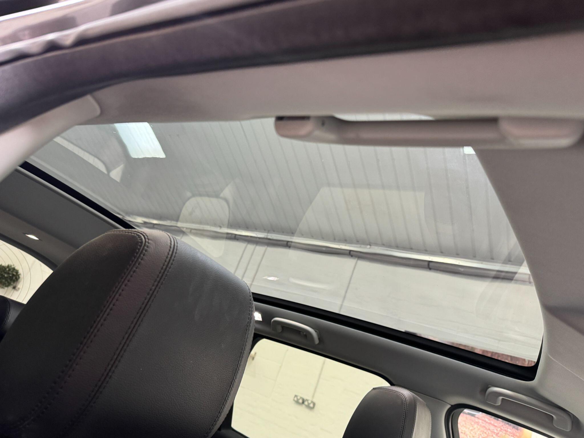 Land Rover DISCOVERY SPORT - Image 20