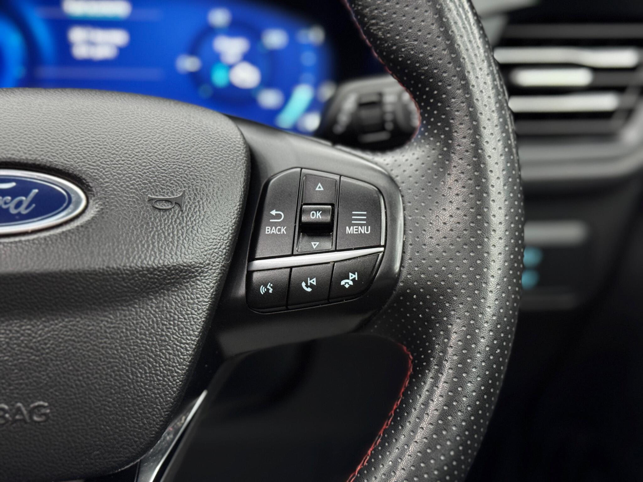 Ford Kuga - Image 20