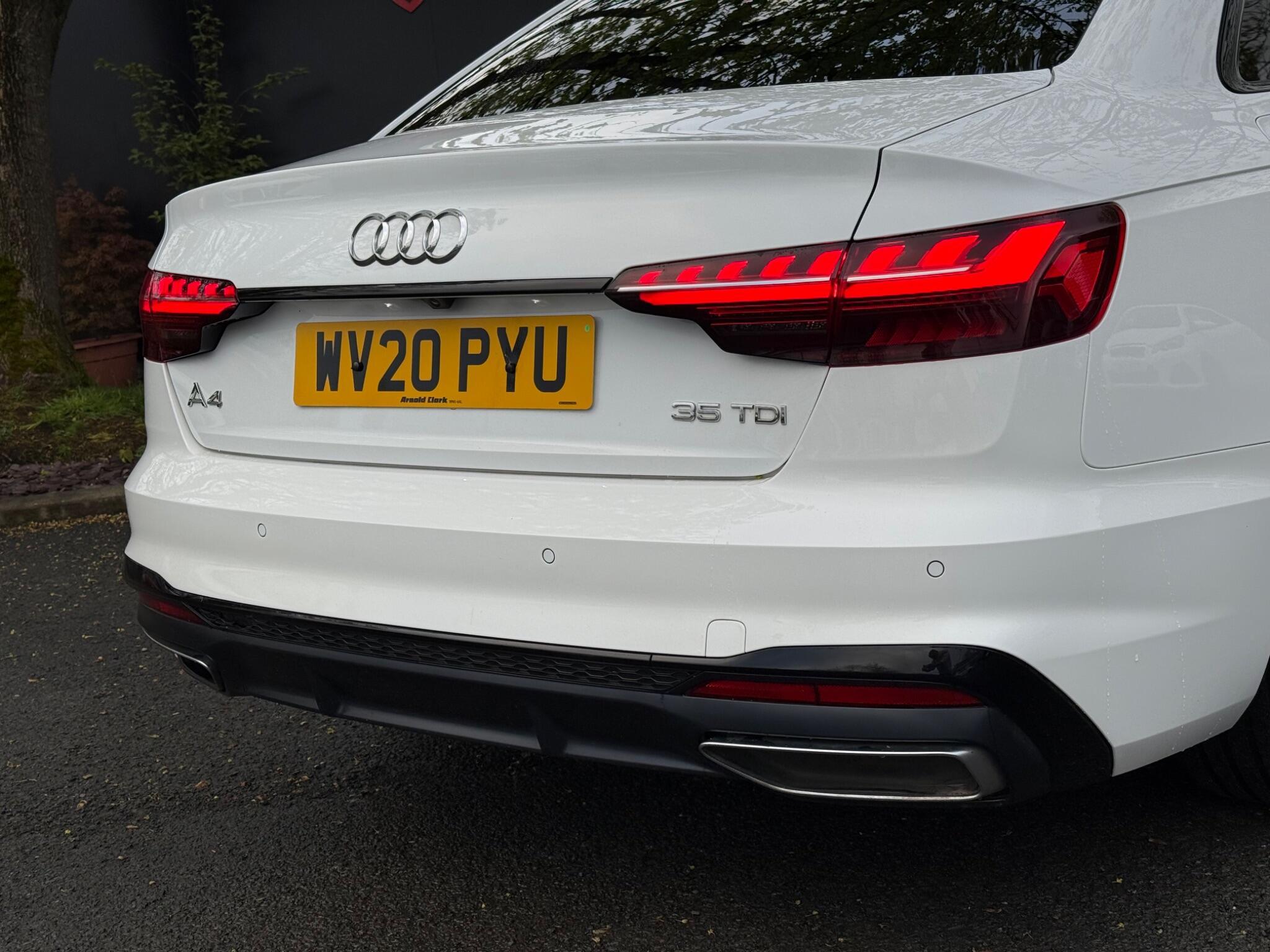 Audi A4 - Image 12