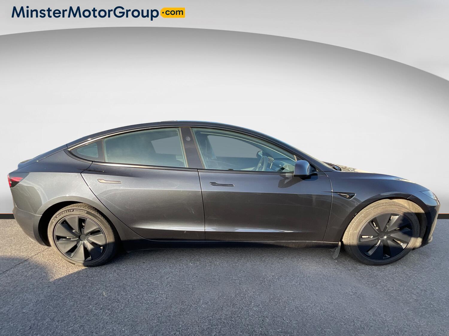 Tesla Model 3 - Image 2