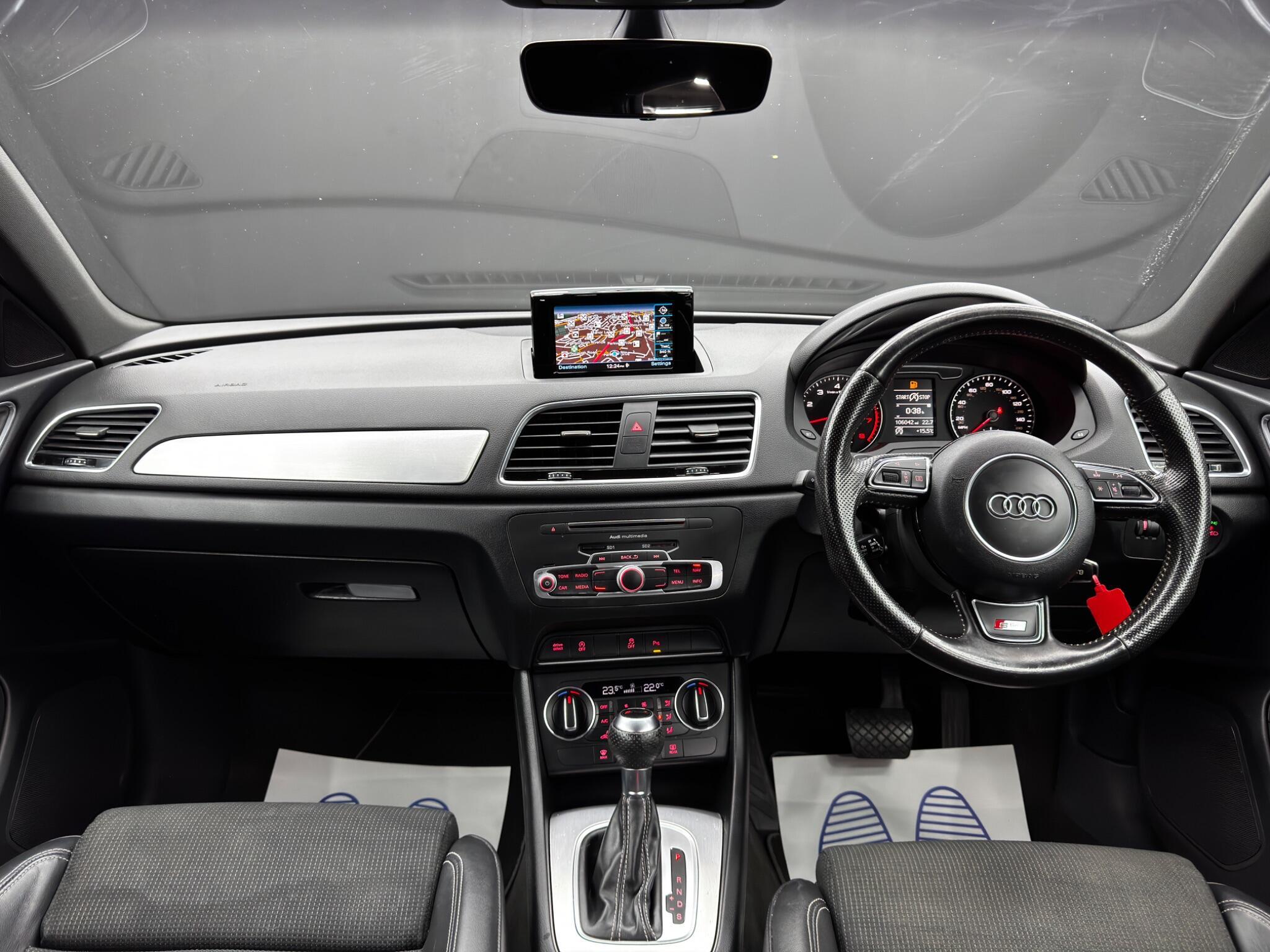 Audi Q3 - Image 10