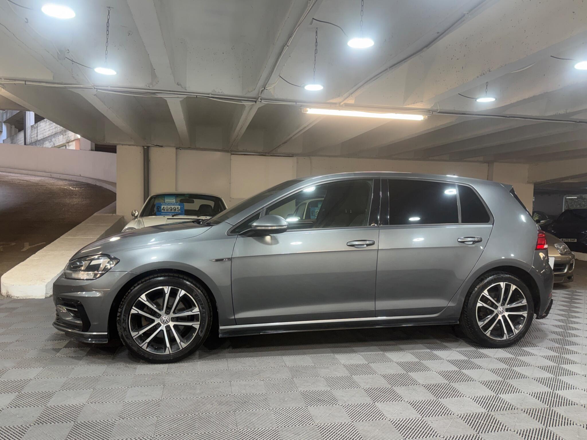 Volkswagen Golf - Image 2