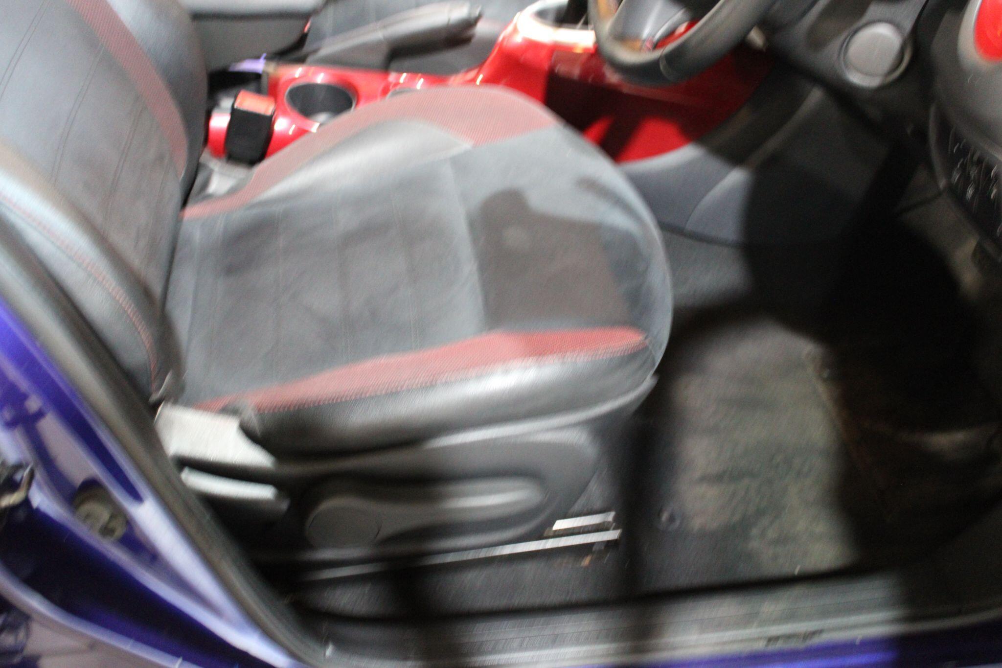 Nissan Juke - Image 17