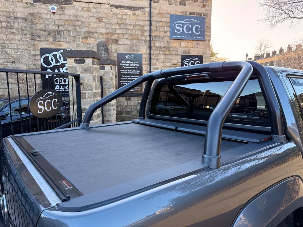 Volkswagen Amarok - Image 18