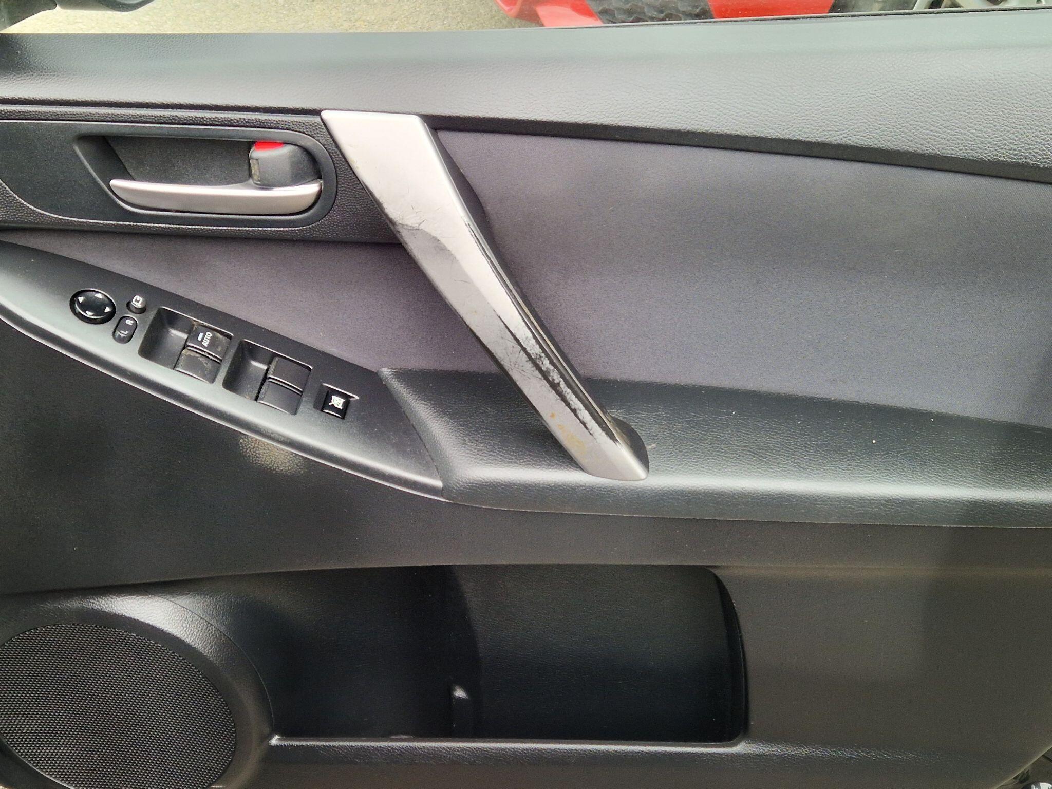 Mazda MAZDA3 - Image 30