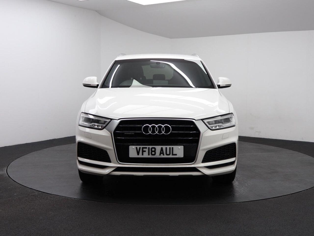 Audi Q3 - Image 5