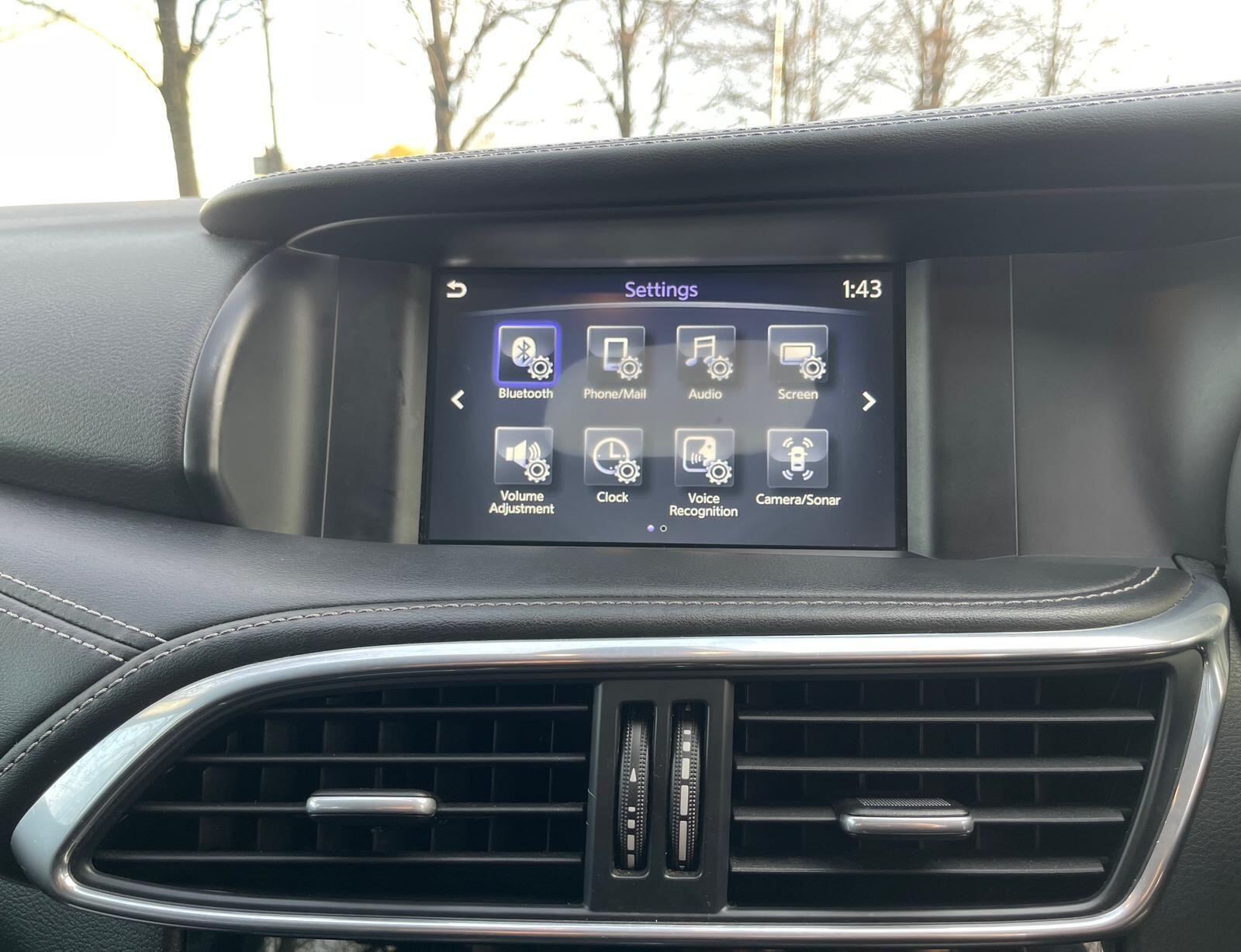 Infiniti Q30 - Image 39