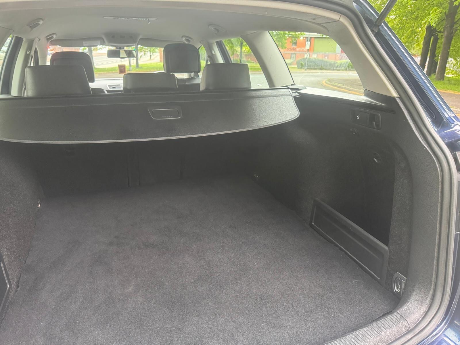 Volkswagen Passat - Image 46