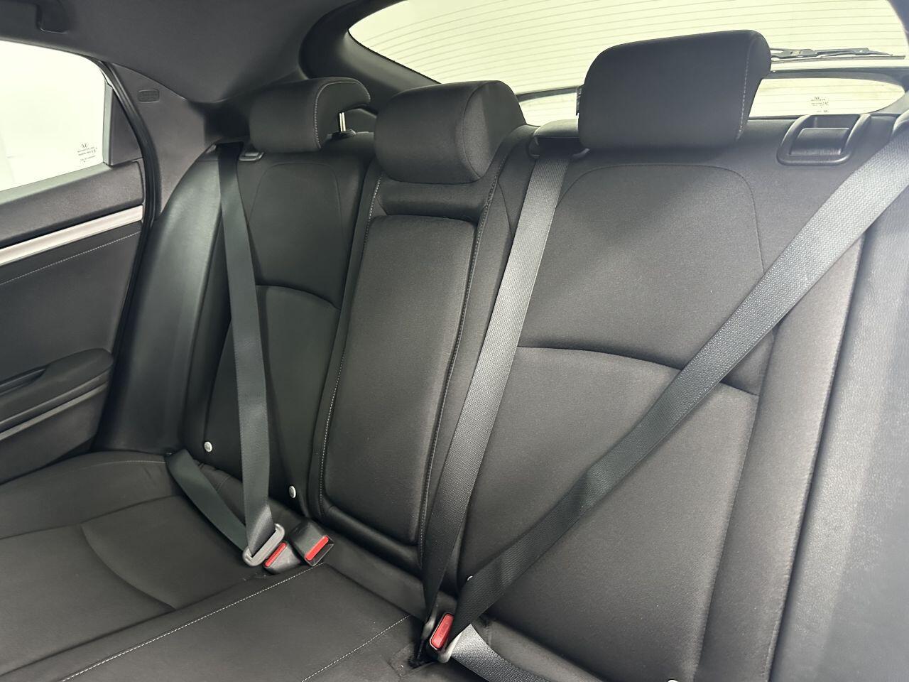 Honda Civic - Image 15